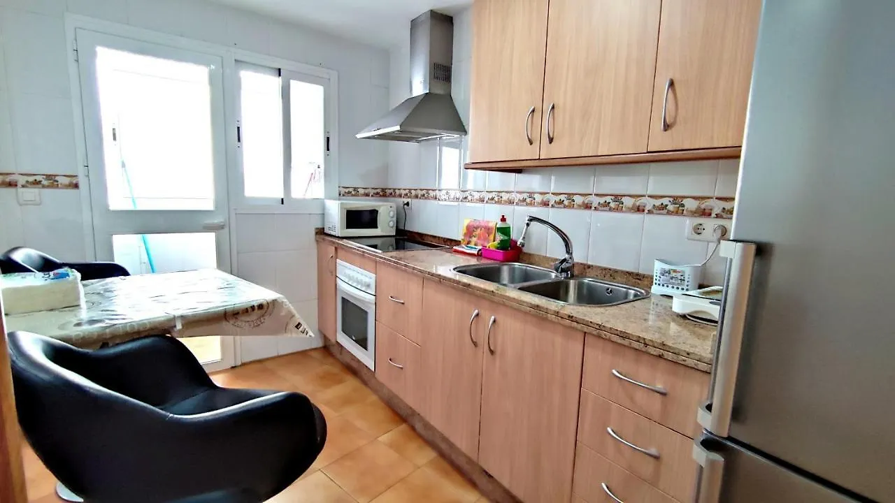 Nice Home Family - Alojamientos La Torre Torre Del Mar 0*,  Spain
